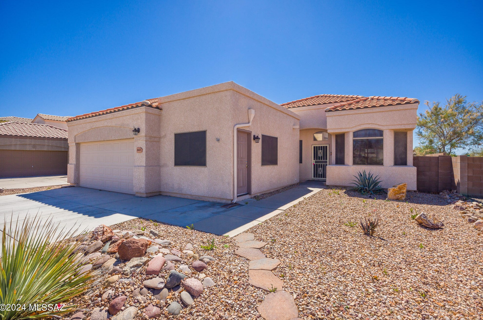 8420 Camino Sierra Rincon, Tucson, AZ 85747-5167