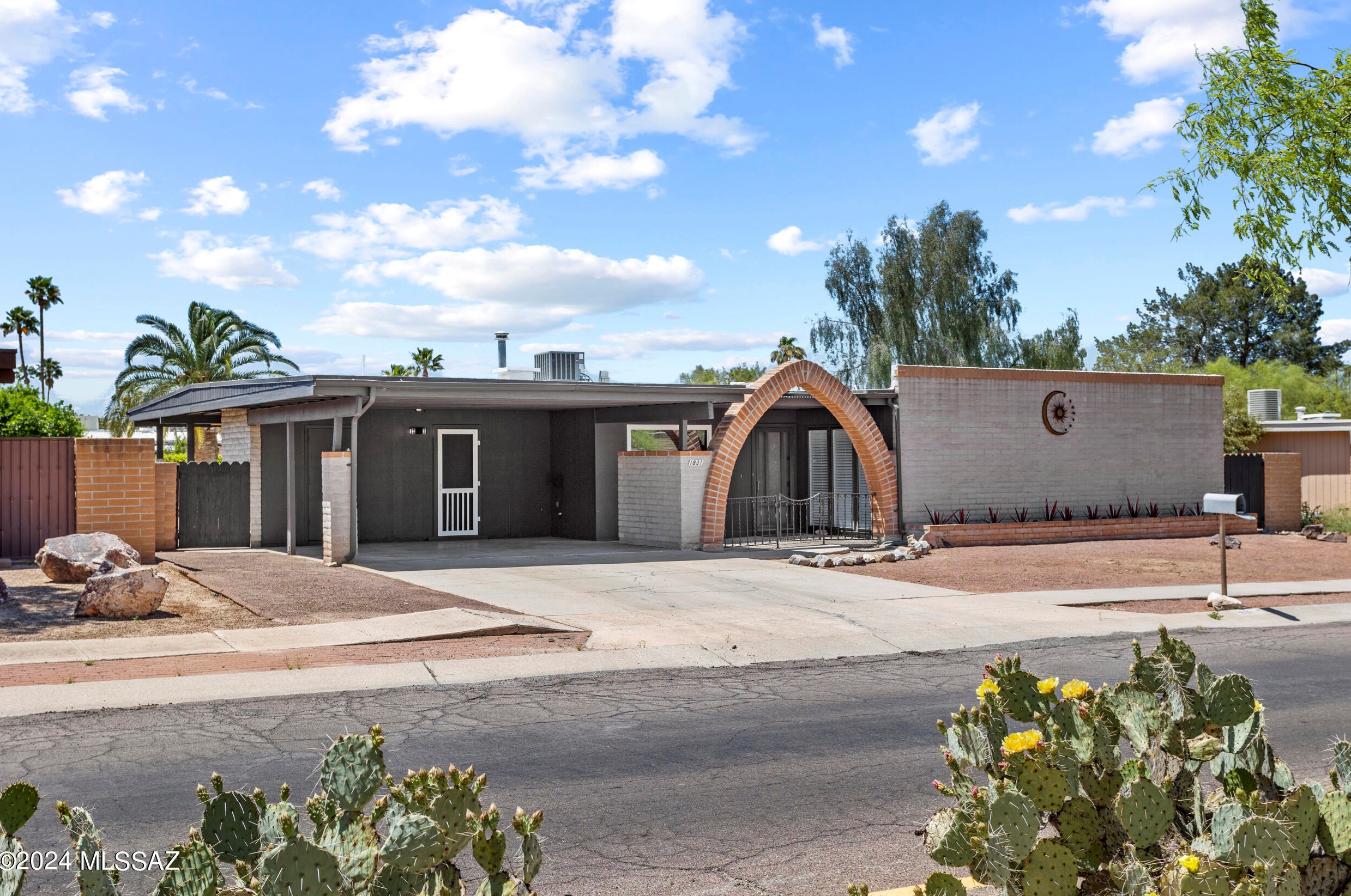 1831 Camino Pio Decimo, Tucson, AZ 85715-4501