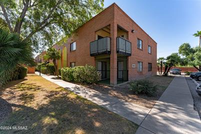 1530 S Columbus Boulevard #3, Tucson, AZ 85711 - Photo 1