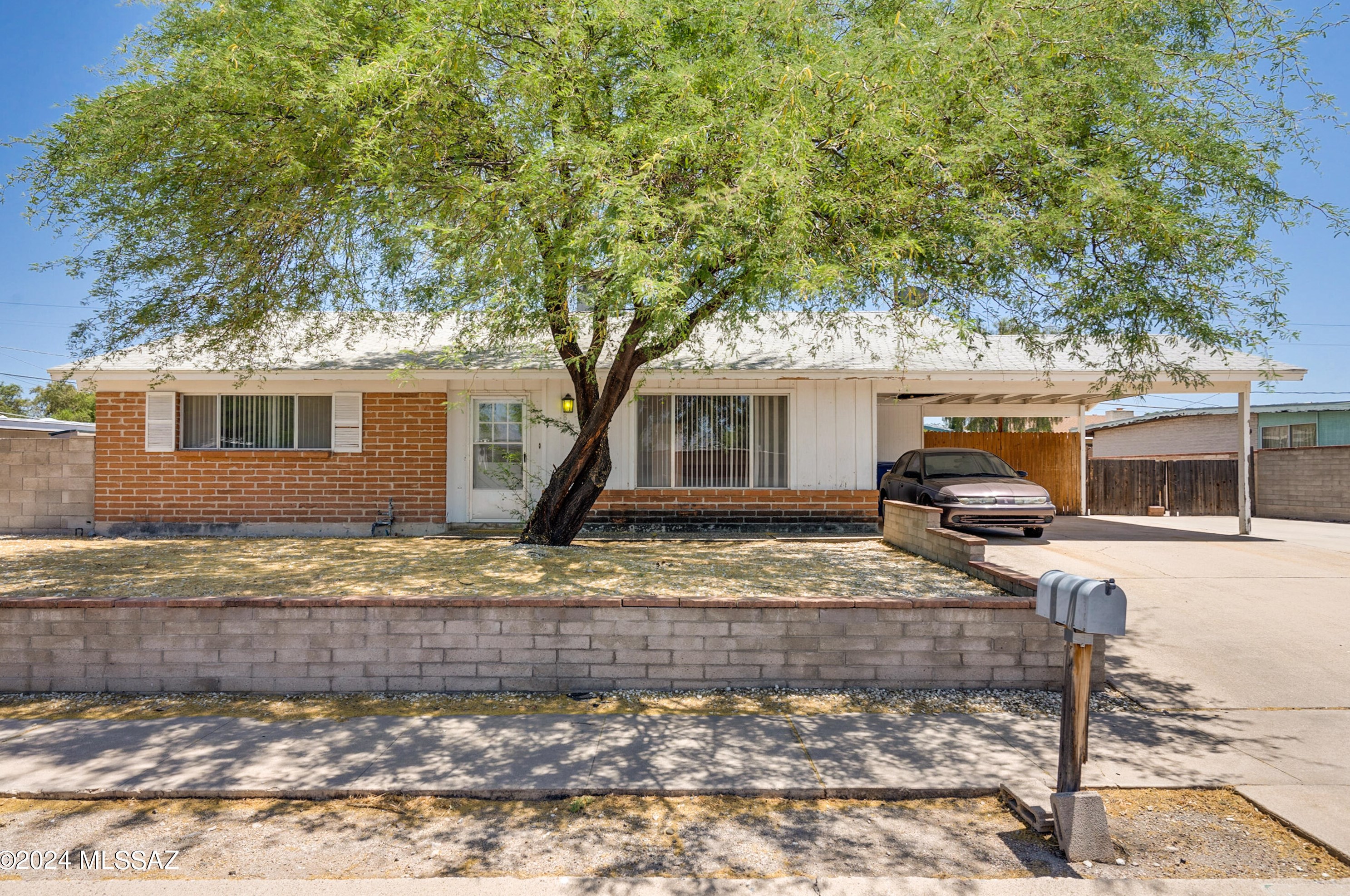 8430 Baker St, Tucson, AZ 85710-2523