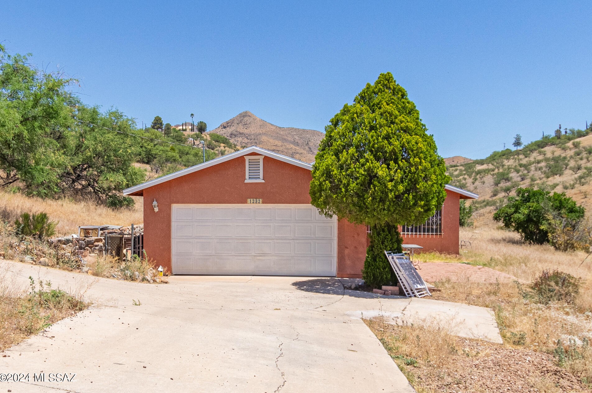 1232 Circulo Aguilar, Nogales, AZ 85648