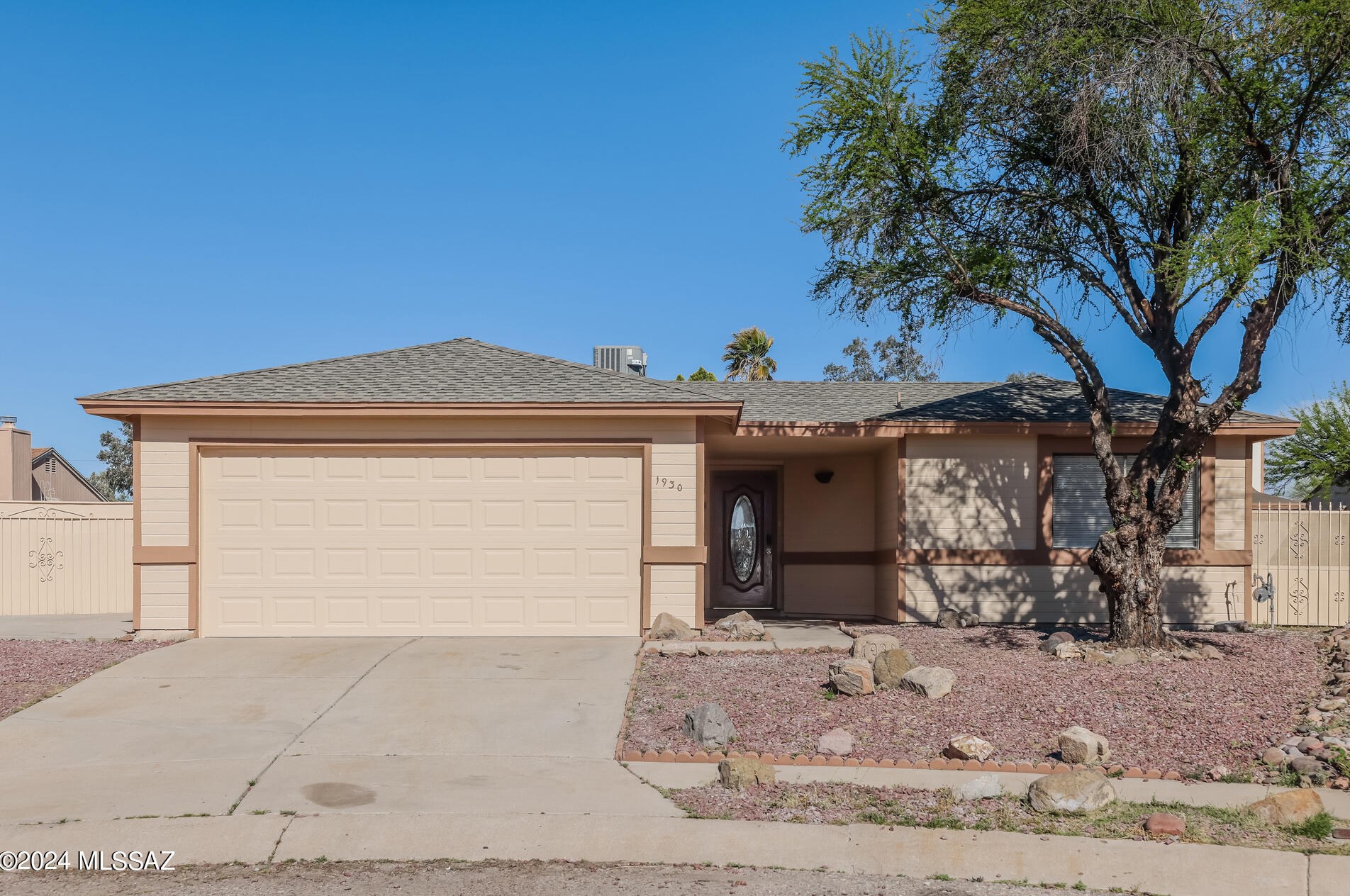 1930 W Piney View Pl, Tucson, AZ 85746