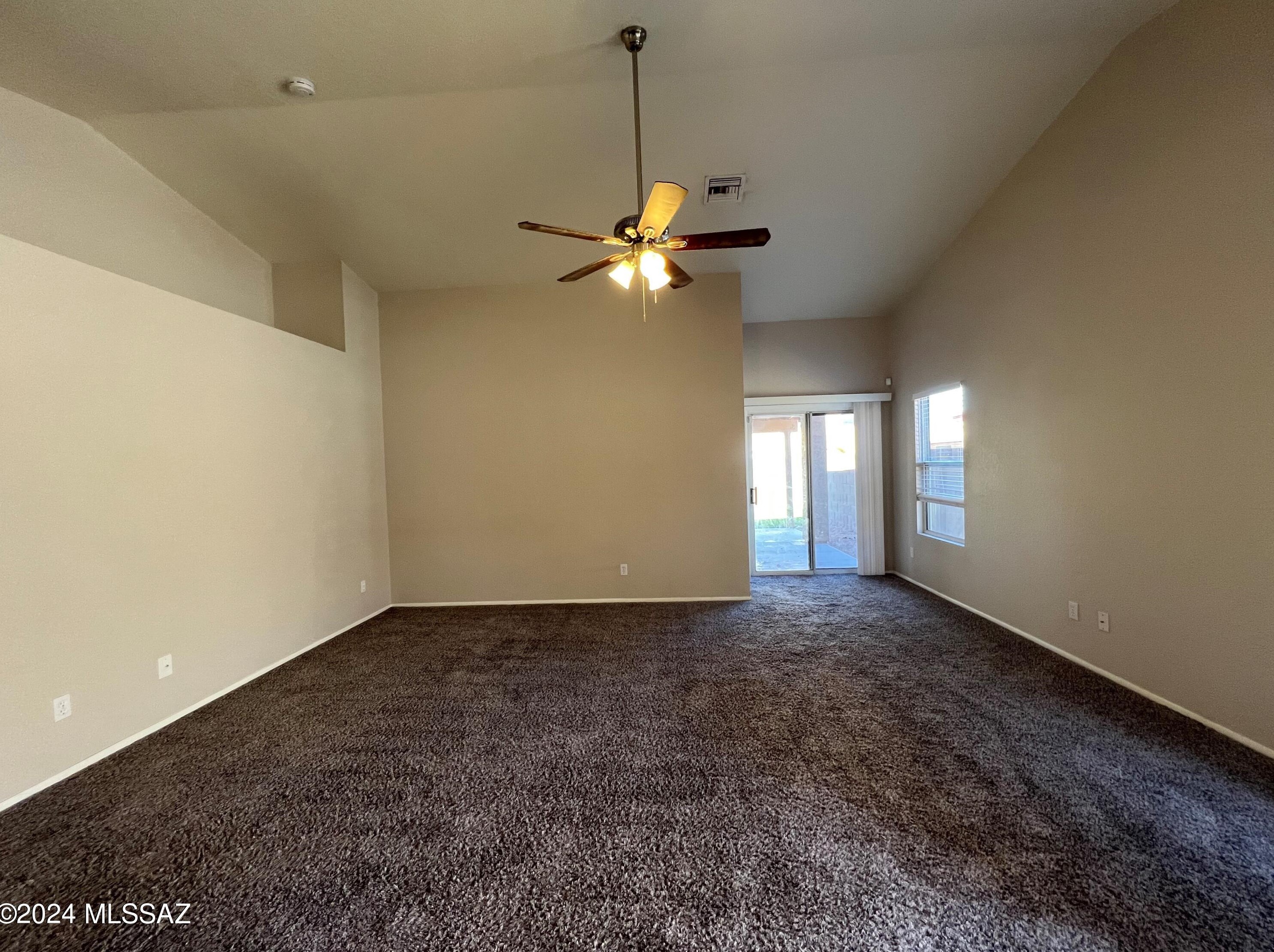 9075 E Ironbark St, Tucson, AZ 85747