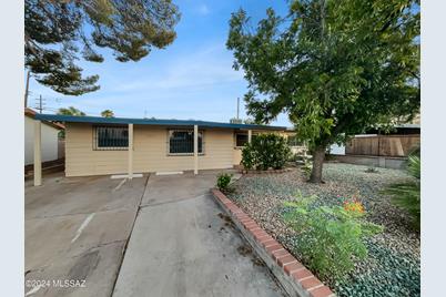 909 W King Street, Tucson, AZ 85705 - Photo 1