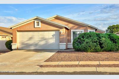 10227 E Desert Mesa Drive, Tucson, AZ 85747 - Photo 1