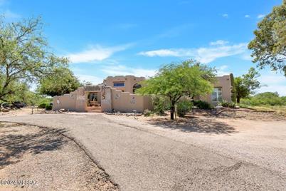 17380 S Camino Cartagena, Sahuarita, AZ 85629 - Photo 1