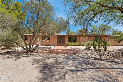 5800 N Campbell Avenue, Tucson, AZ 85718 - Photo 1