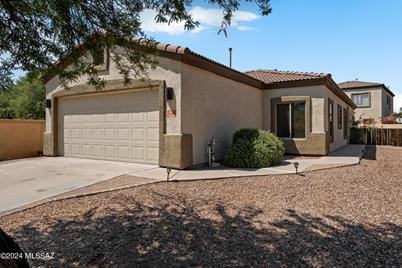 469 E Placita Fanega, Sahuarita, AZ 85629 - Photo 1