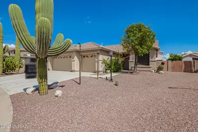 9148 N Ingrid Place, Tucson, AZ 85743 - Photo 10
