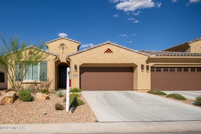 1317 E Basalt Drive, Green Valley, AZ 85614 - Photo 1