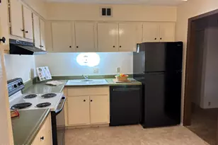 6352 N Barcelona Ln, Tucson, AZ 85704 - Photo 2