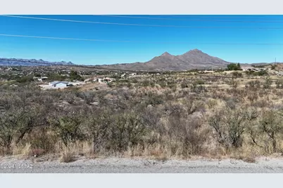 194 Camino San Xavier #16, Rio Rico, AZ 85648 - Photo 1