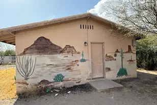 936 S Railroad Ave, Tucson, AZ 85701 - Photo 2