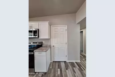 6932 E 4th Street, Tucson, AZ 85710 - Photo 38