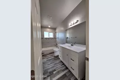6932 E 4th Street, Tucson, AZ 85710 - Photo 16