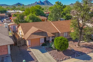 5352 S Carriage Hills Dr, Tucson, AZ 85746 - Photo 2