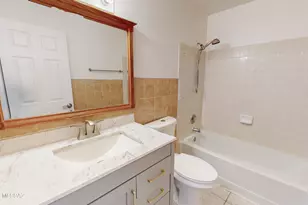 5352 S Carriage Hills Dr, Tucson, AZ 85746 - Photo 20