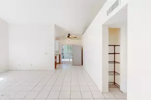 5352 S Carriage Hills Dr, Tucson, AZ 85746 - Photo 12