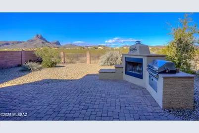 8273 N Amber Burst Drive, Tucson, AZ 85743 - Photo 2