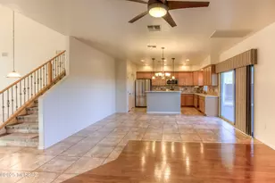 8273 N Amber Burst Dr, Tucson, AZ 85743 - Photo 10