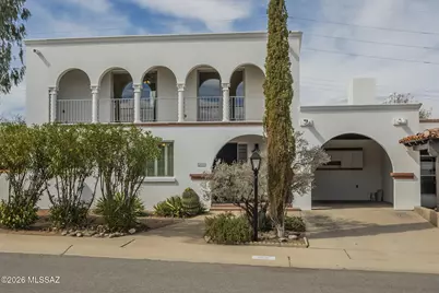 568 W Paseo Solana, Green Valley, AZ 85614 - Photo 1