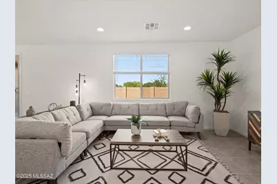 6726 W Cold Stream Court, Tucson, AZ 85757 - Photo 2