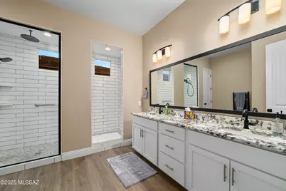 13725 N Hidden Springs Drive, Oro Valley, AZ 85755 - Photo 18