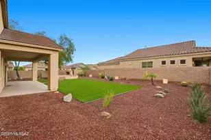 12692 N Sunrise Shadow Dr, Marana, AZ 85658 - Photo 8