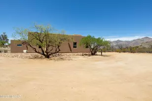 9059 E Bear Canyon Pl, Tucson, AZ 85749 - Photo 10