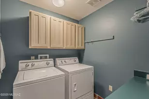 2039 W Via Nuevo Leon, Green Valley, AZ 85622 - Photo 36