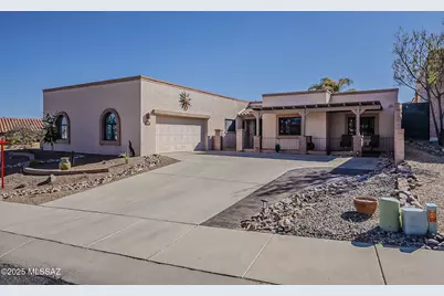 2039 W Via Nuevo Leon, Green Valley, AZ 85622 - Photo 4