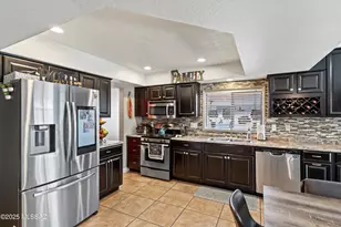 7159 W Maple Ridge Dr, Marana, AZ 85743 - Photo 12