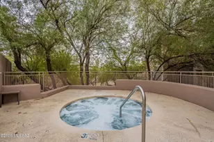 6655 N Canyon Crest Dr, Tucson, AZ 85750 - Photo 38