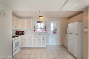 146 S Paseo Tierra, Green Valley, AZ 85614 - Photo 14