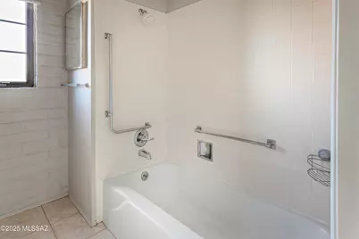 146 S Paseo Tierra #APT B, Green Valley, AZ 85614 - Photo 18