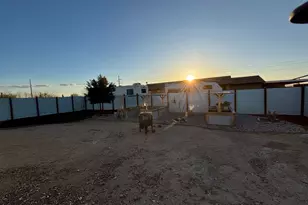 5669 N Avra Rd, Tucson, AZ 85743 - Photo 18