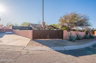 2671 W Tolosa Cir, Tucson, AZ 85746 - Photo 2