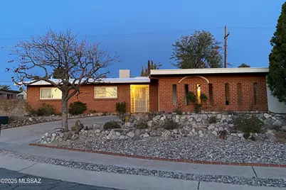 1701 S Palm Springs Circle, Tucson, AZ 85710 - Photo 2