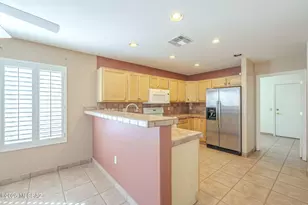 312 N Cedar Crest Dr, Green Valley, AZ 85614 - Photo 12
