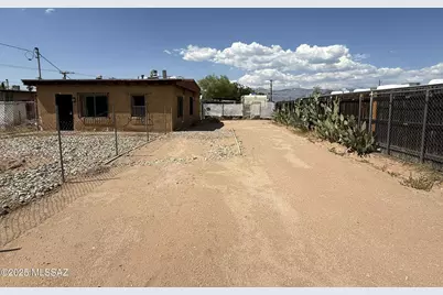 5709 E 26th Street, Tucson, AZ 85711 - Photo 2