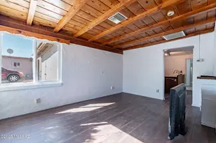 3721 N Estrella Ln, Tucson, AZ 85705 - Photo 6