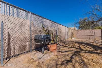 3721 N Estrella Lane, Tucson, AZ 85705 - Photo 28
