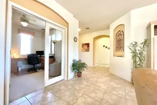 9524 N Twinkling Shadows Way, Tucson, AZ 85743 - Photo 18