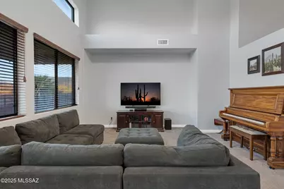 8274 N Rocky Brook Drive, Tucson, AZ 85743 - Photo 16