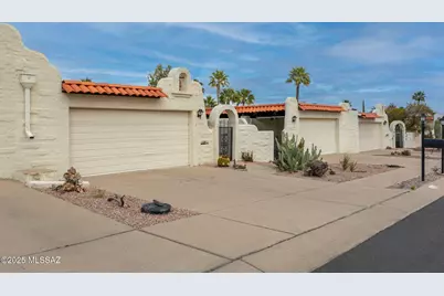 832 W Calle Del Regalo, Green Valley, AZ 85614 - Photo 32