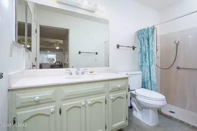 832 W Calle Del Regalo, Green Valley, AZ 85614 - Photo 16