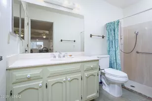 832 W Calle Del Regalo, Green Valley, AZ 85614 - Photo 16