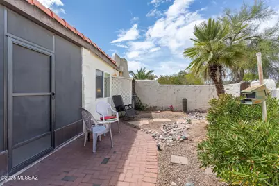 832 W Calle Del Regalo, Green Valley, AZ 85614 - Photo 26