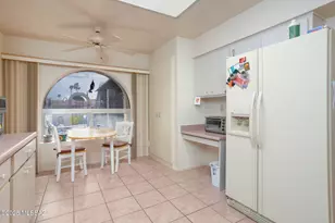 832 W Calle Del Regalo, Green Valley, AZ 85614 - Photo 6