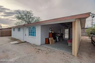 4657 E 29th St, Tucson, AZ 85711 - Photo 2